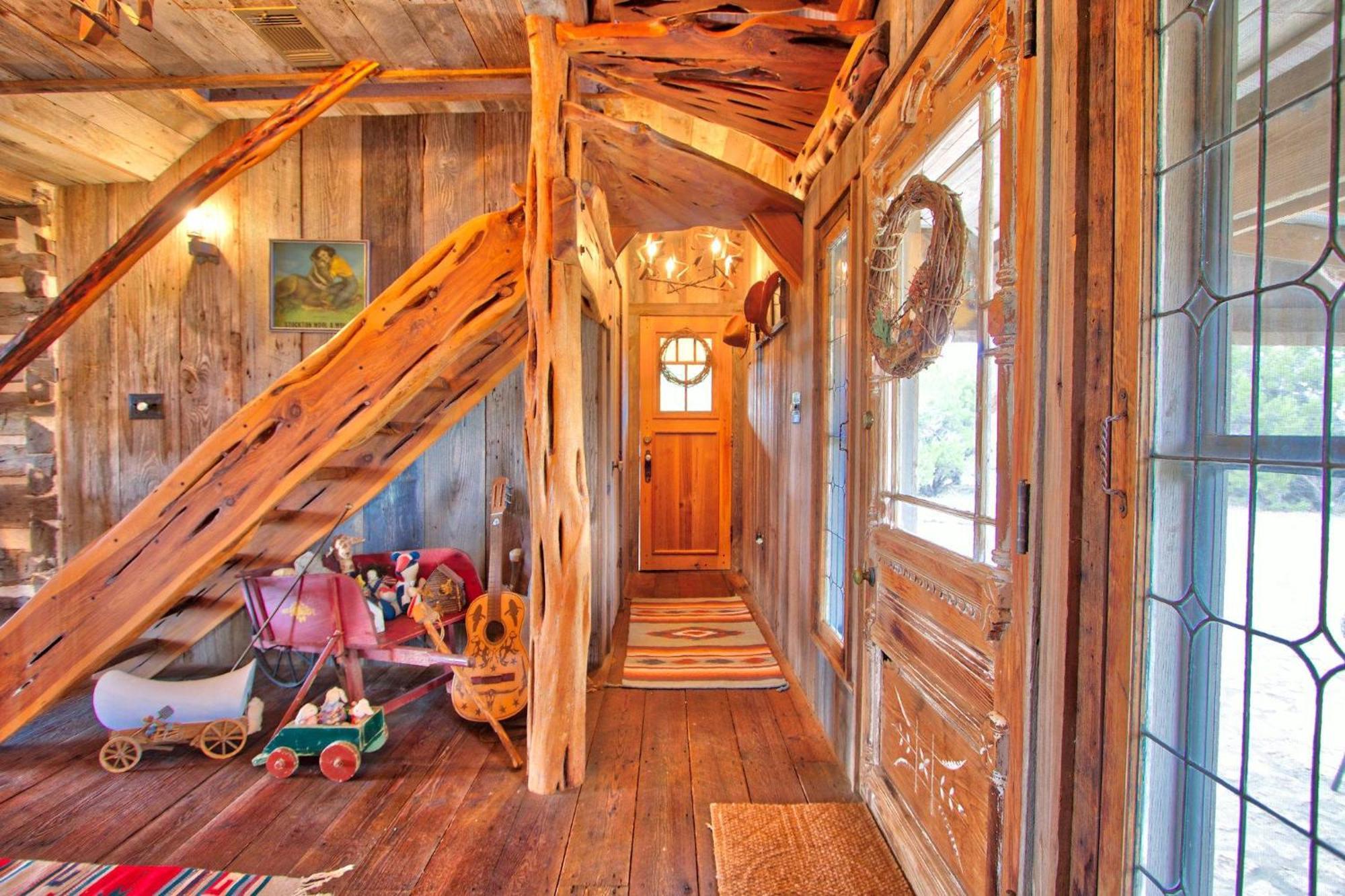 Log Cabin At Old Glory Ranch Wimberley Eksteriør billede