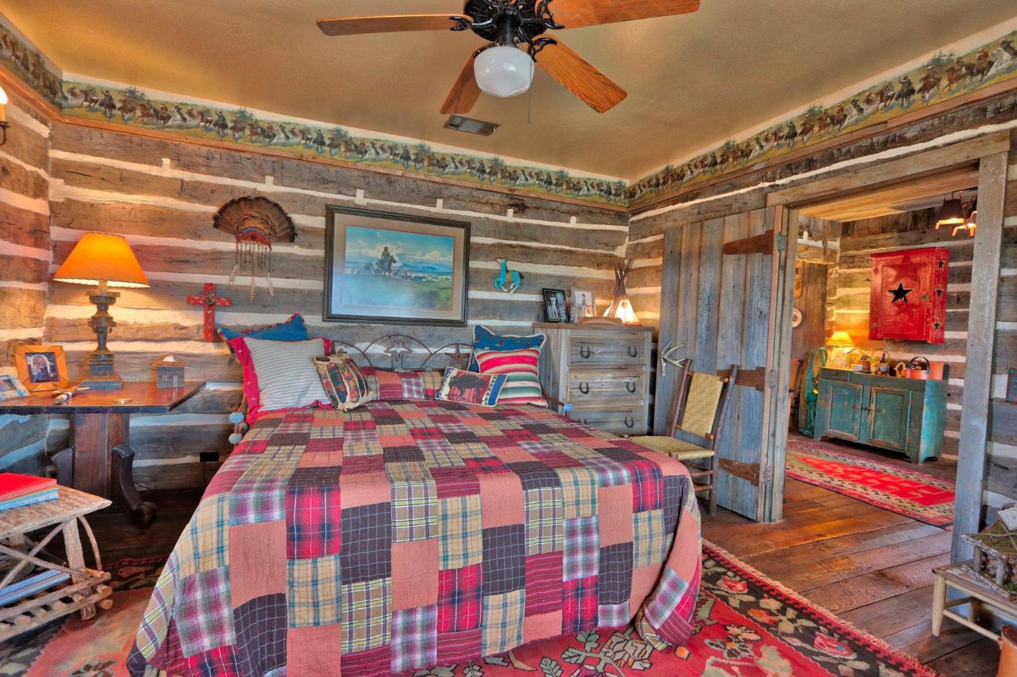 Log Cabin At Old Glory Ranch Wimberley Eksteriør billede