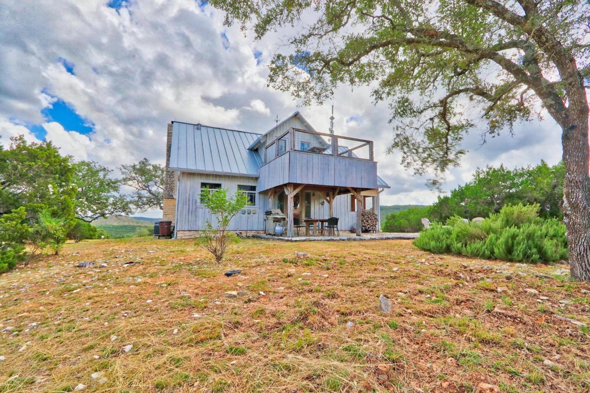 Log Cabin At Old Glory Ranch Wimberley Eksteriør billede